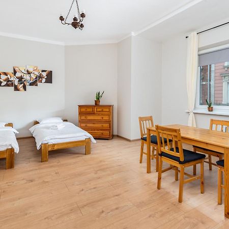 Lenartowicza Standard Apartment Krakow Luaran gambar
