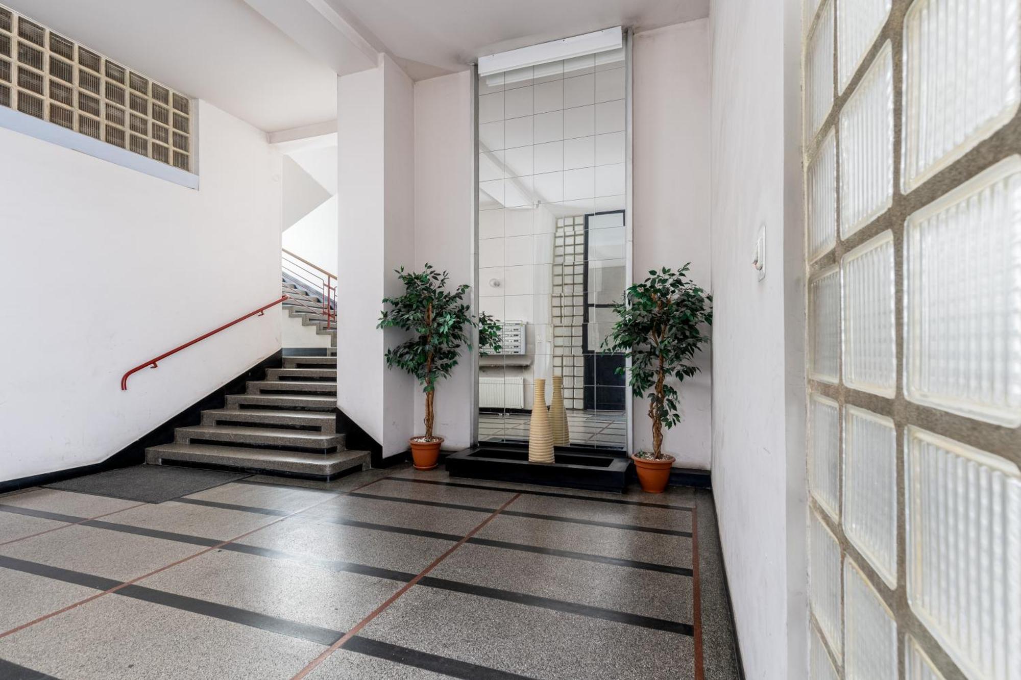 Lenartowicza Standard Apartment Krakow Luaran gambar